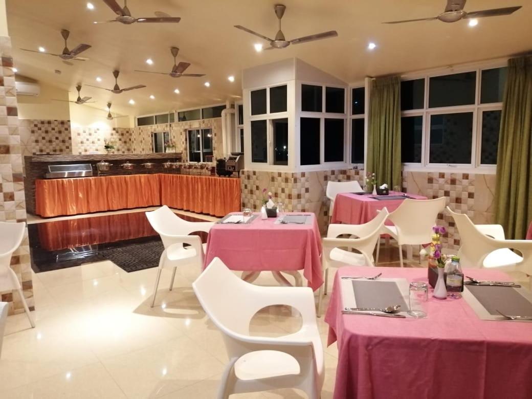 The Grand View Hotel Male Ngoại thất bức ảnh